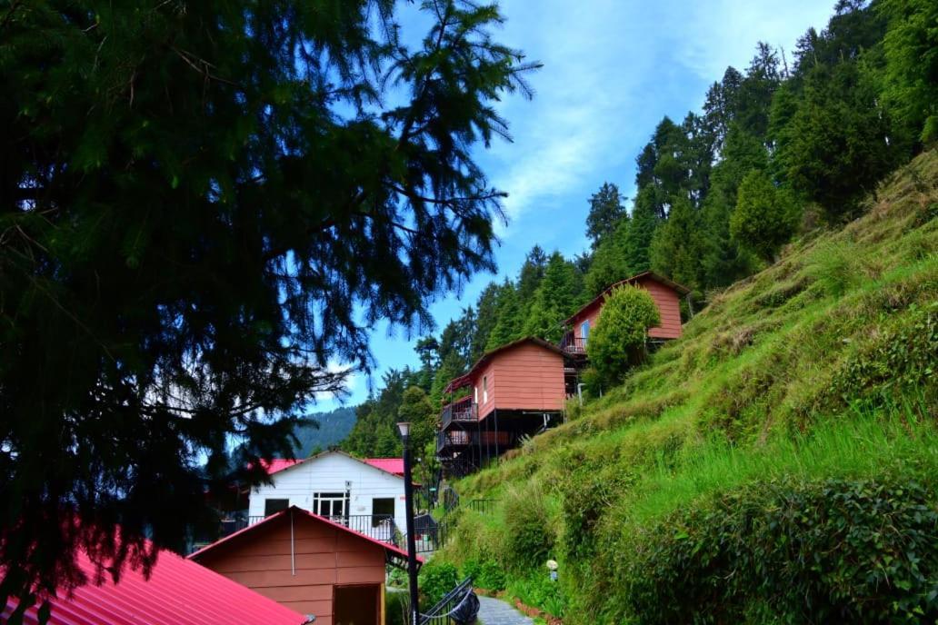 Aamod Resorts Dalhousie ! Luxury Cottage Resort Exteriér fotografie